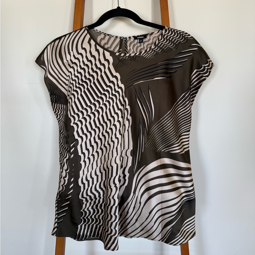 Express taupe/olive and Cream Geometric blouse